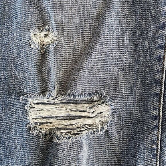 Universal Thread High Waisted Distressed Mom Jeans - Picture 7 of 7